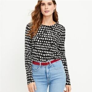 LOFT Heart long sleeve everyday crew tee black and white